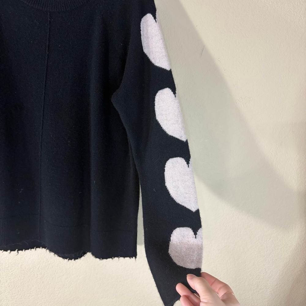 LISA TODD heart stealer Cashmere Sweater in Black Sz M Luxury Preppy Casual - Picture 6 of 15